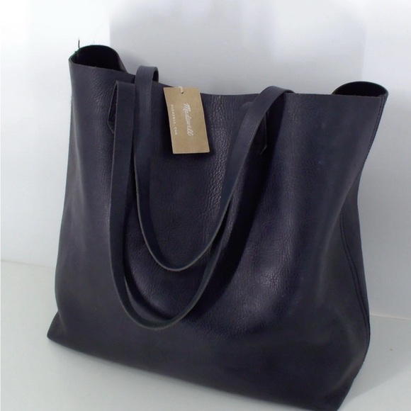 Madewell Handbags - Madewell The Essential Tote Bag Black Leather Shoulder Office Work Minimalist